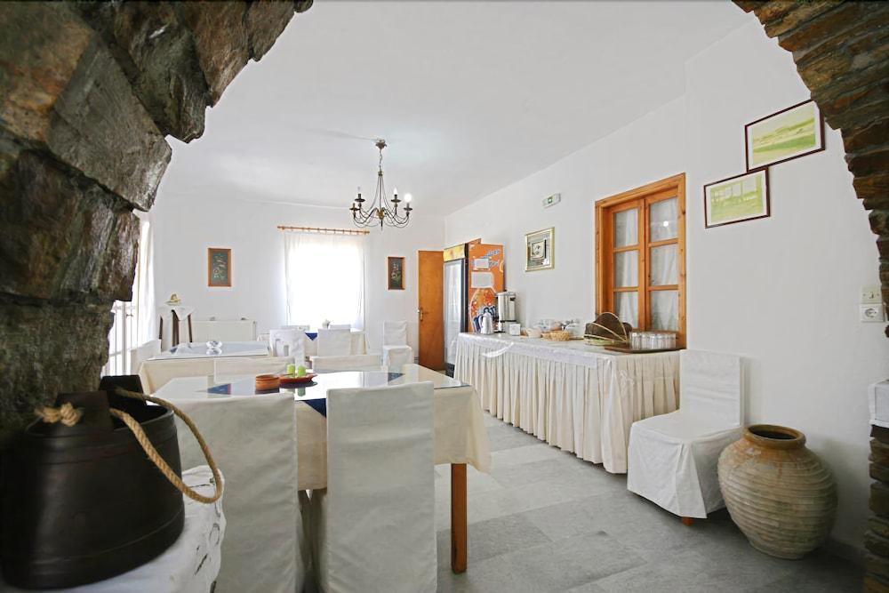 Agnadi Hotel Agia Anna  Екстериор снимка