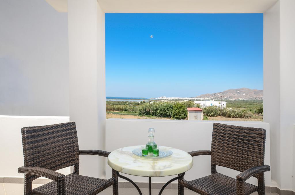 Agnadi Hotel Agia Anna  Екстериор снимка