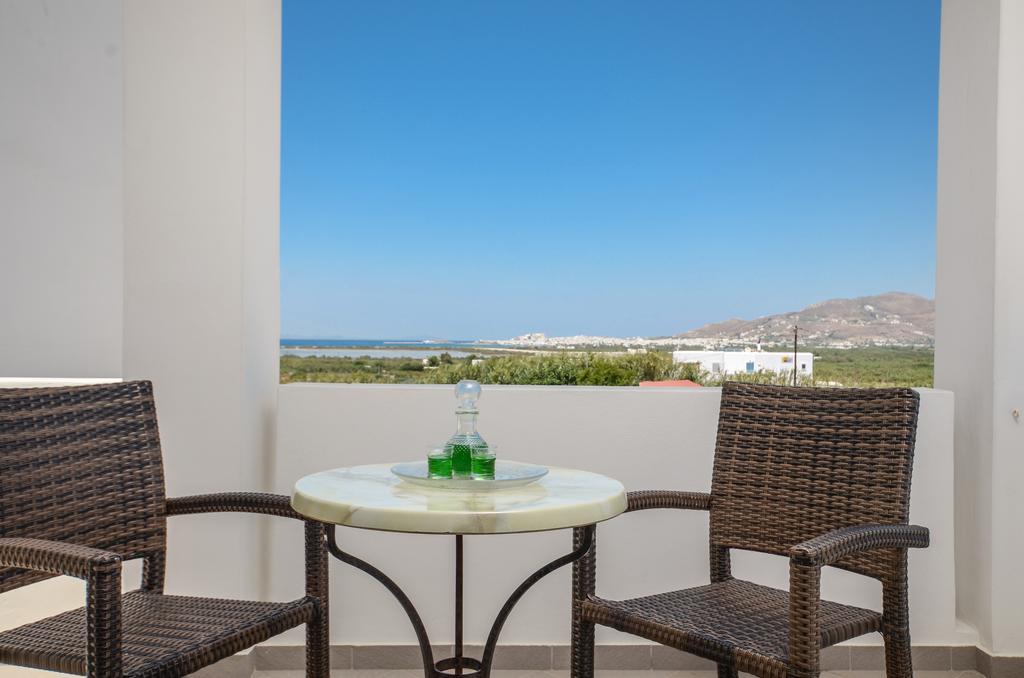 Agnadi Hotel Agia Anna  Екстериор снимка