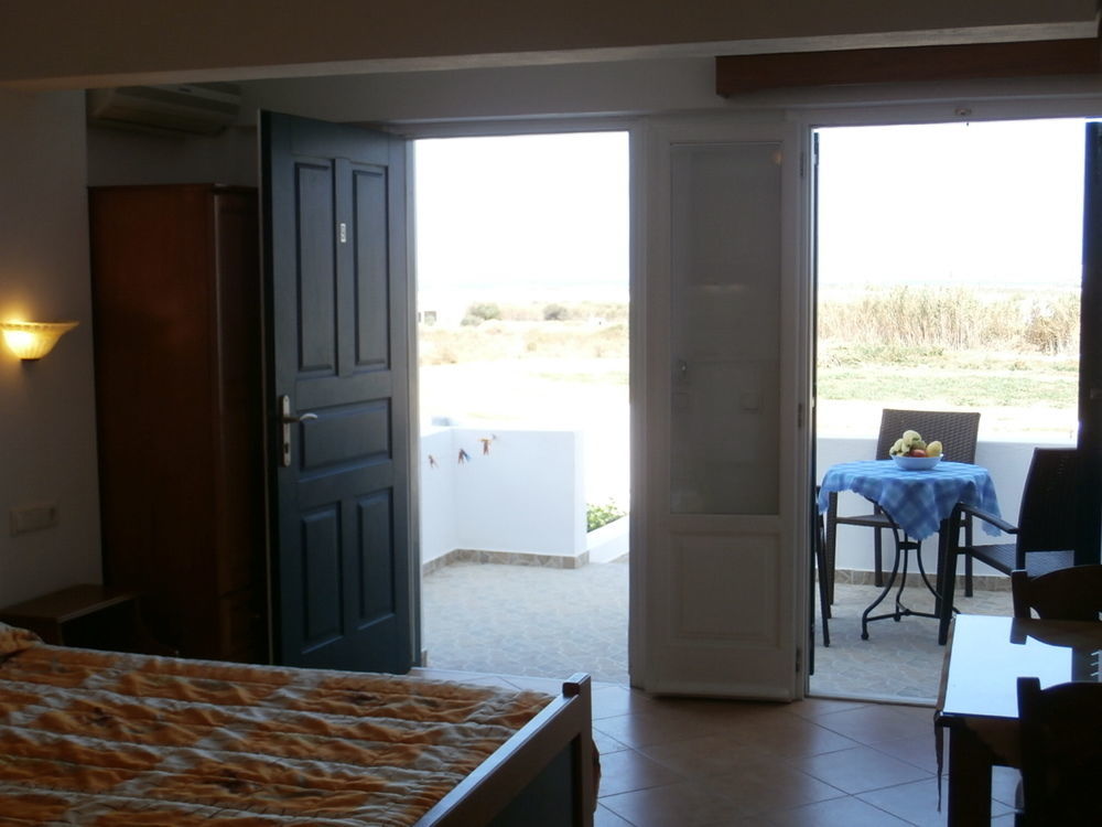 Agnadi Hotel Agia Anna  Екстериор снимка